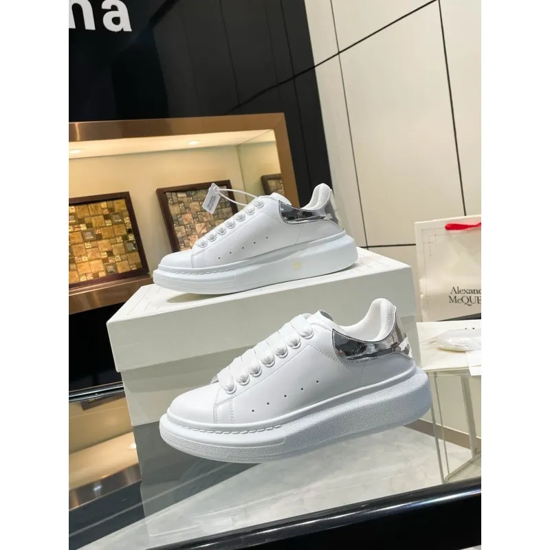 Alexander McQueen Shoes for Unisex McQueen Sneakers #A55845