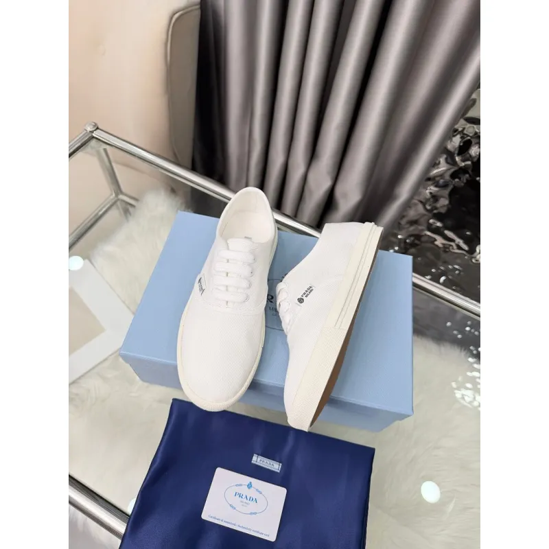 Prada Shoes for Womens Prada Sneakers #A64162