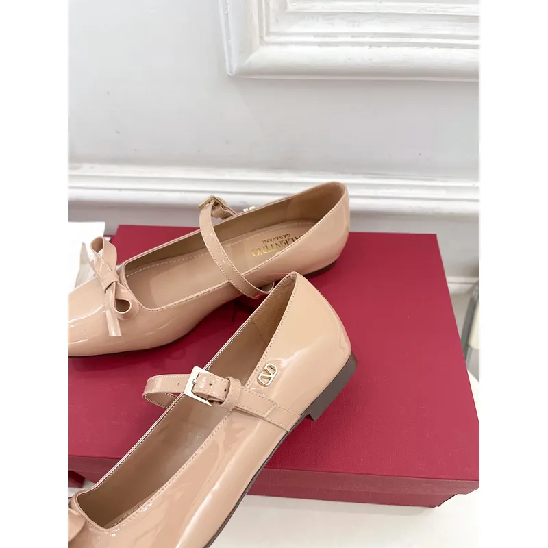 valentino Shoes for Women Garavani Roman Stud #A49725