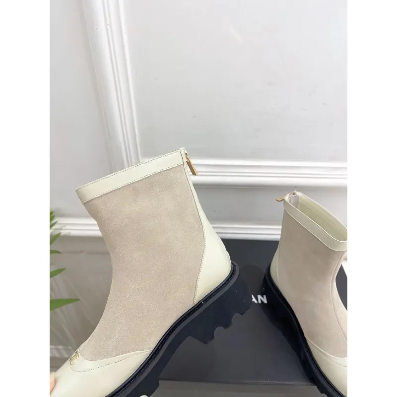 Chanel shoes for Women Chanel Boots #A56641