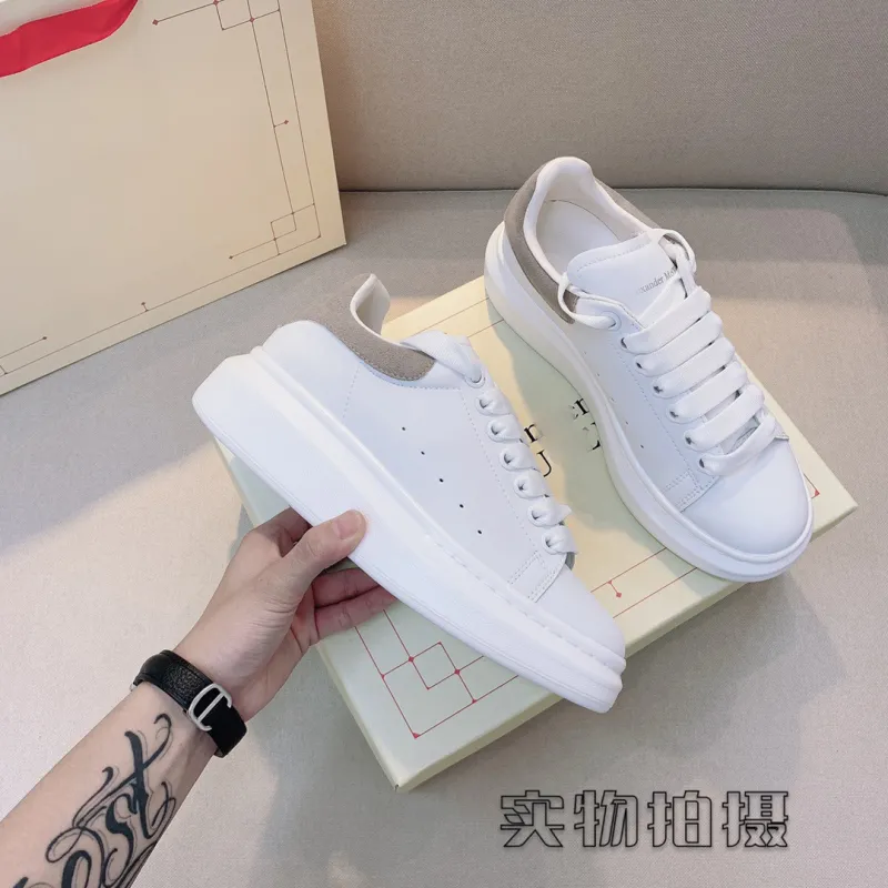 Alexander McQueen Shoes for Unisex McQueen Sneakers Small white shoes womens 2022 new couple all-match thick-bottomed sponge cake to increase sports and leisure leather board shoes #999924913 Alexander McQueen Shoes for Unisex McQueen Sneakers Small white shoes womens 2022 new couple all-match thick-bottomed sponge cake to increase sports and leisure leather board shoes #999924913