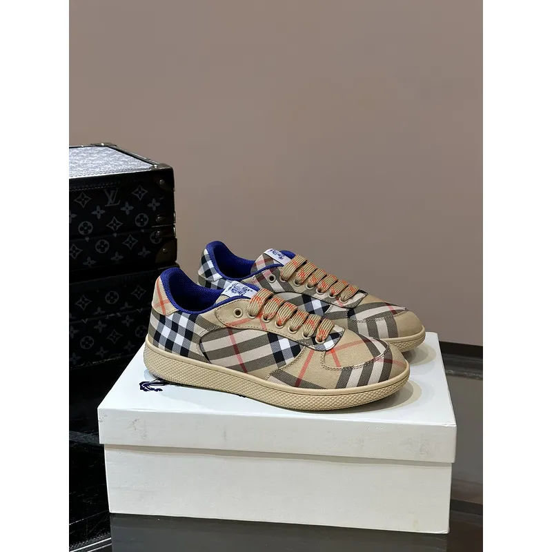Burberry Shoes for Mens Sneakers #A52115