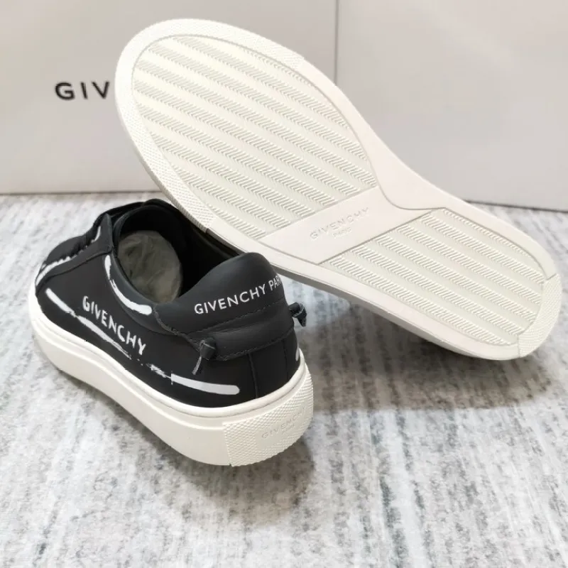 Givenchy Shoes Mens Givenchy Sneakers #9873492