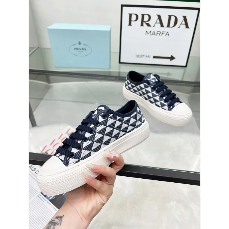 Prada Shoes for Womens Prada Sneakers #A64157