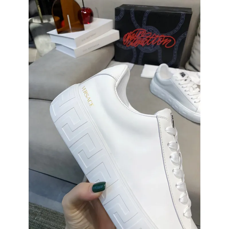 Versace shoes for men and women Versace Sneakers #99906221