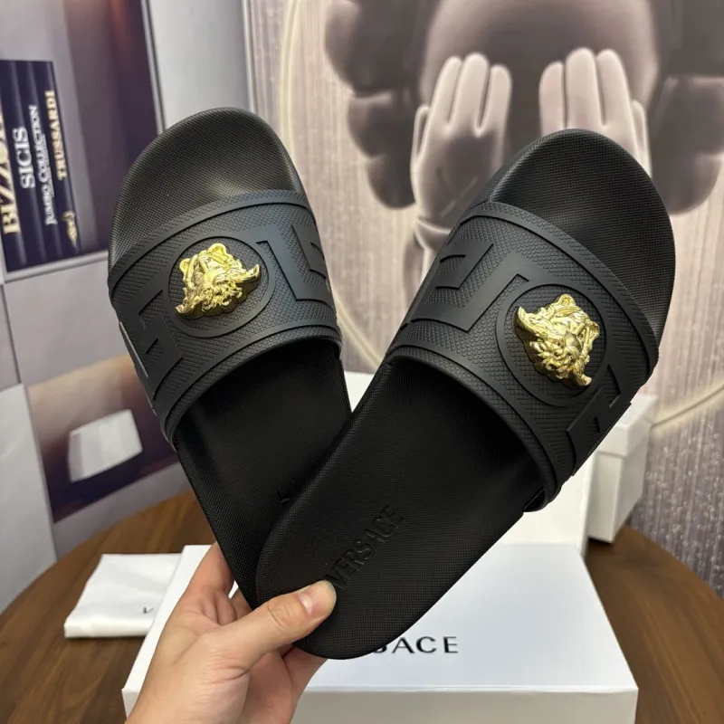 Versace shoes for Mens Versace Slippers #A63170