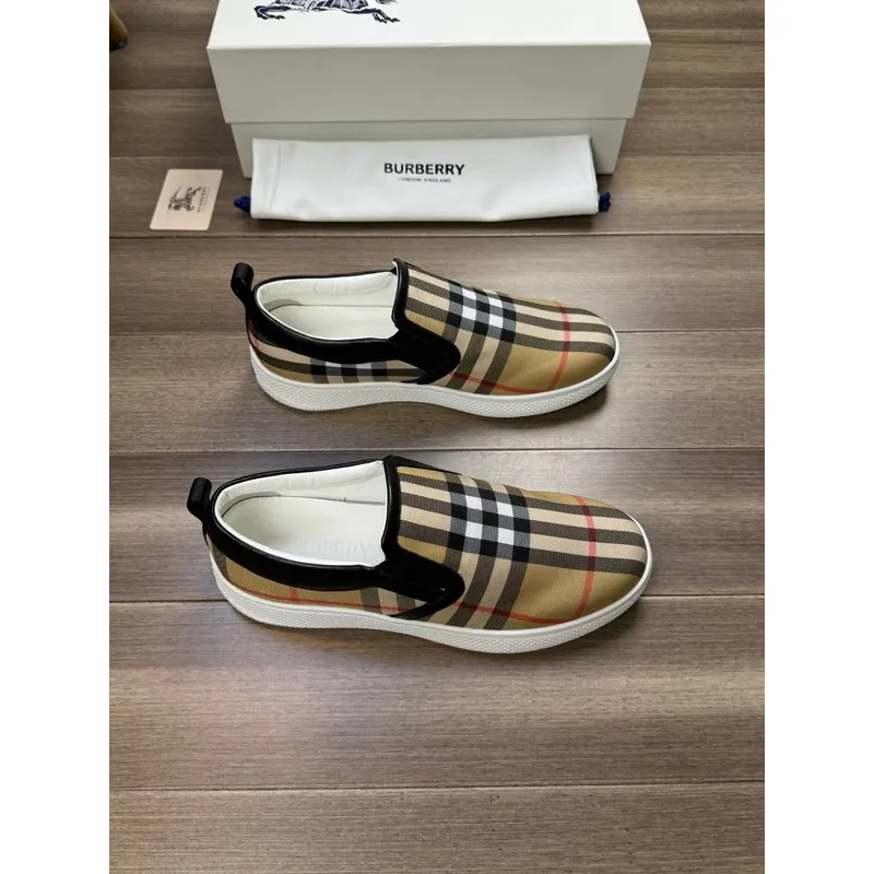 Burberry Shoes for Mens Sneakers #A44141