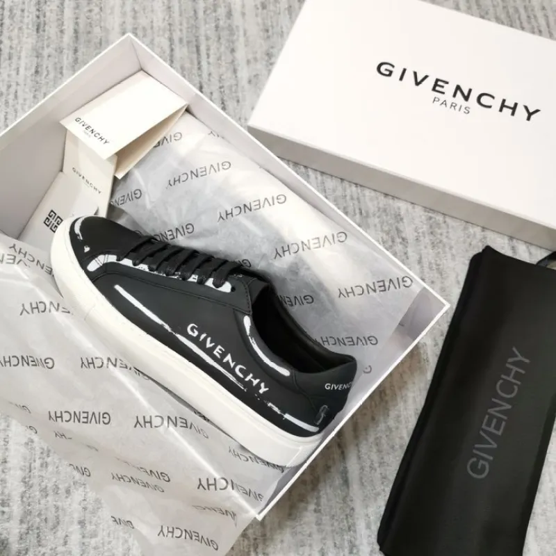 Givenchy Shoes Mens Givenchy Sneakers #9873492