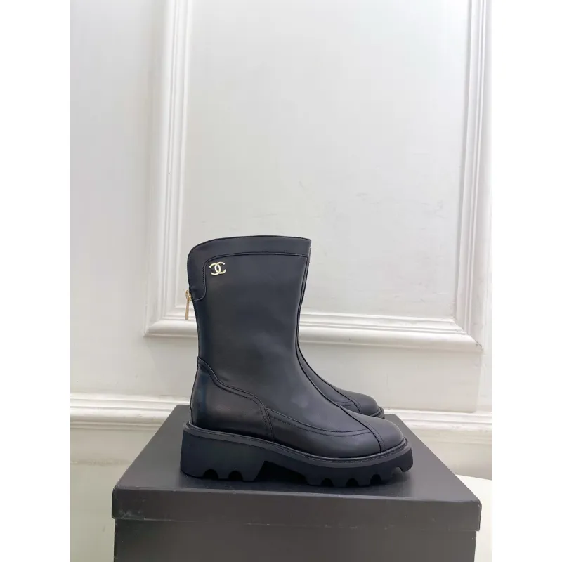 Chanel shoes for Women Chanel Boots #A56630