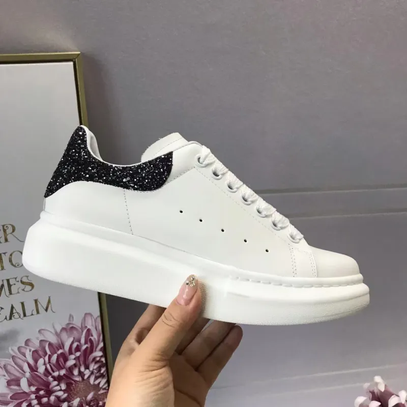 Alexander McQueen Shoes for Unisex McQueen Sneakers Small white shoes womens 2022 new couple all-match thick-bottomed sponge cake to increase sports and leisure leather board shoes #999924913 Alexander McQueen Shoes for Unisex McQueen Sneakers Small white shoes womens 2022 new couple all-match thick-bottomed sponge cake to increase sports and leisure leather board shoes #999924913