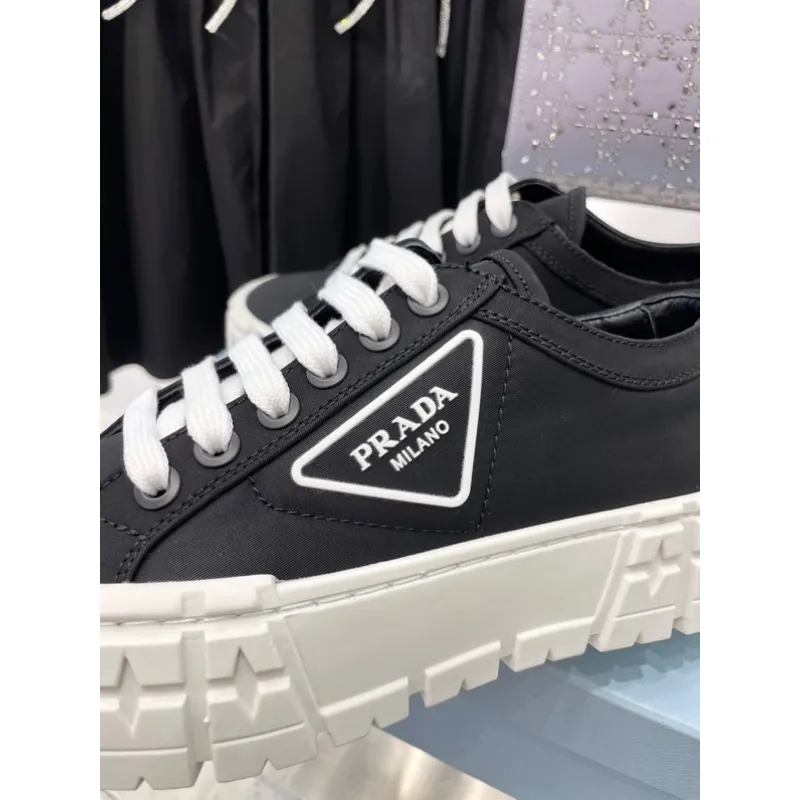 Prada Shoes for Womens Prada Sneakers #99904620
