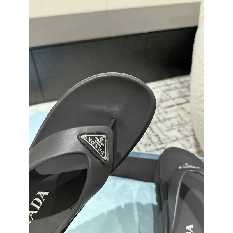 Prada Shoes for Womens Prada Slippers  Rubber Thong Sandals Black/White #A54181