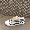 Burberry Shoes for Mens and Women Sneakers #99906930