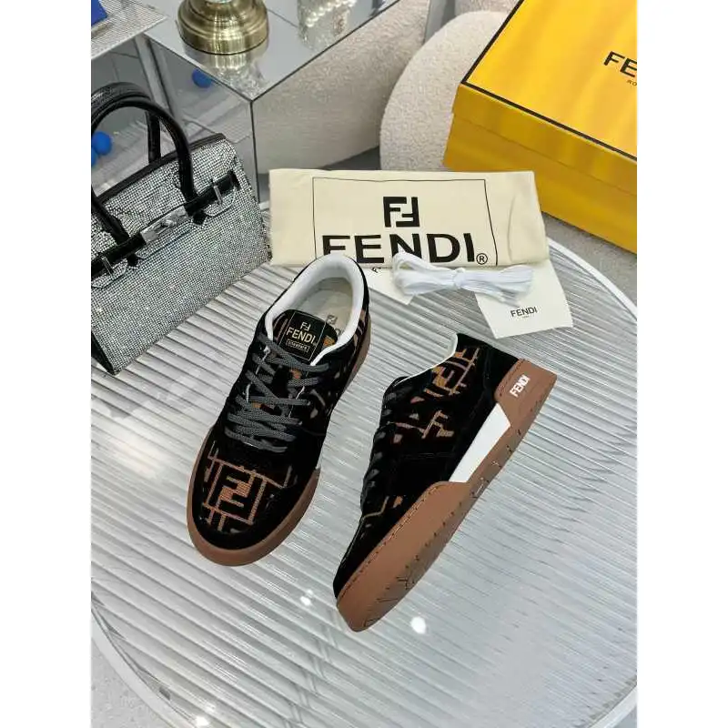 Fendi shoes for Mens Fendi Sneakers #A56331