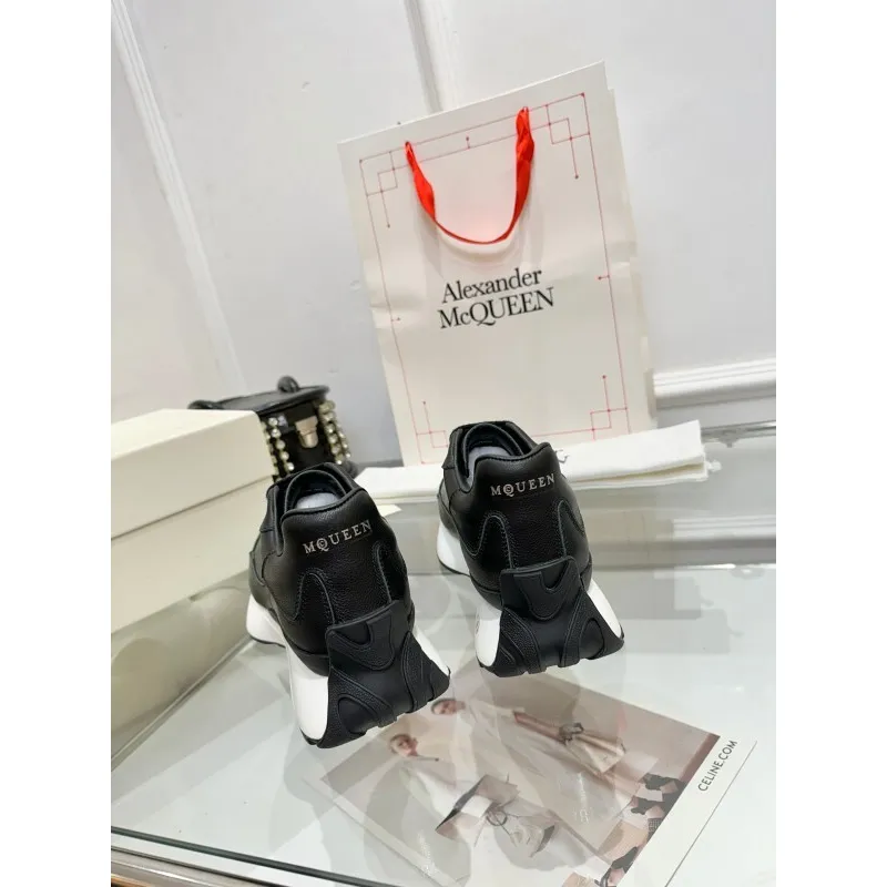 Alexander McQueen Shoes for Unisex McQueen Sneakers #A55840