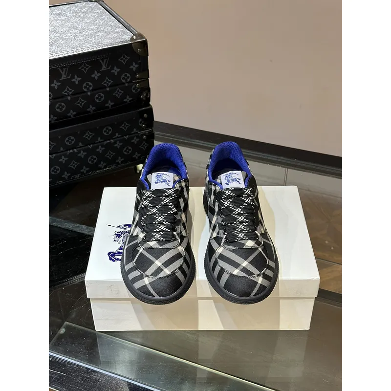 Burberry Shoes for Mens Sneakers #A52116