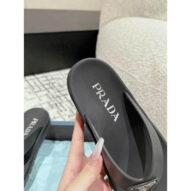 Prada Shoes for Womens Prada Slippers  Rubber Thong Sandals Black/White #A54181
