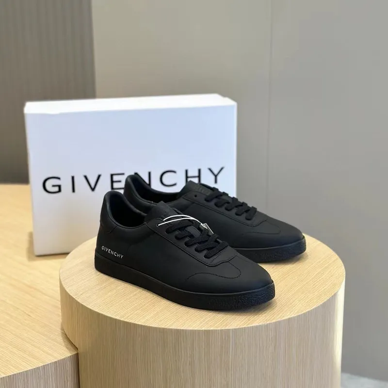 Givenchy Shoes for Mens Givenchy Sneakers #A34395