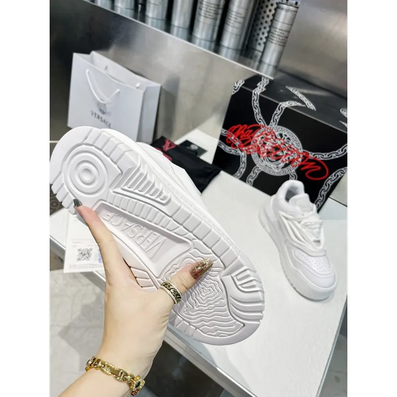 Versace shoes for men and women Versace Sneakers #999927790 Versace shoes for men and women Versace Sneakers #999927790