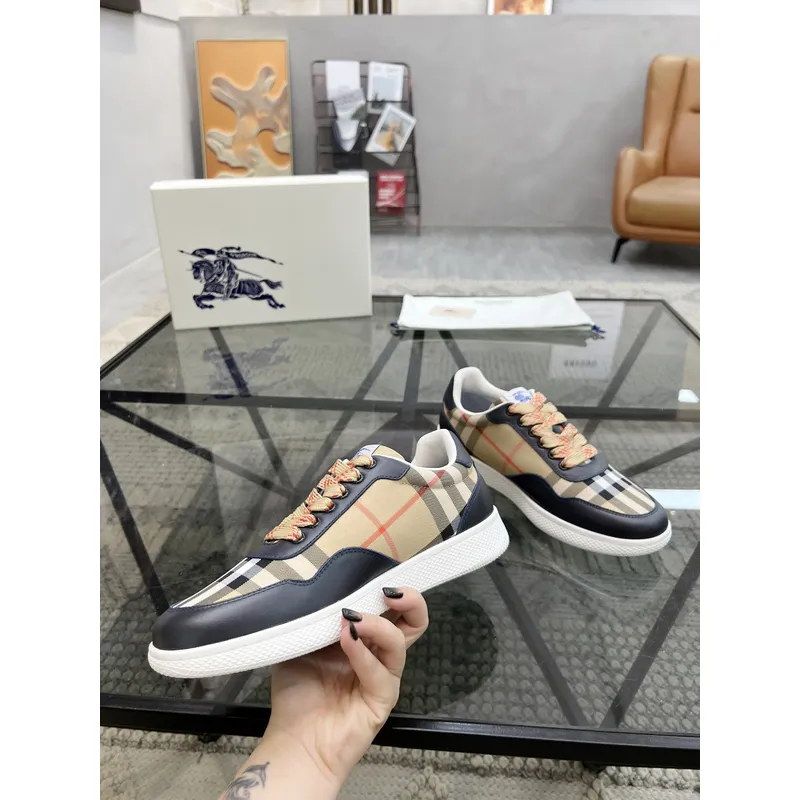 Burberry Shoes for Mens Sneakers #A52129