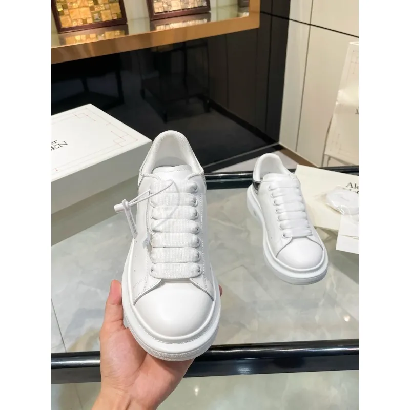 Alexander McQueen Shoes for Unisex McQueen Sneakers #A55845