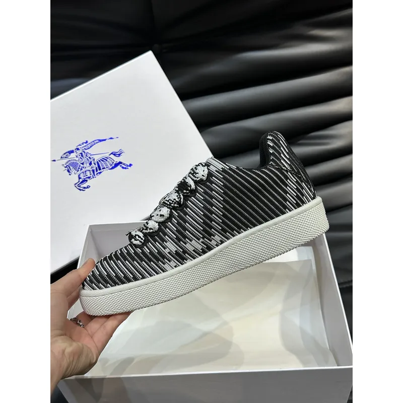 Burberry Shoes for Mens Sneakers #A52118