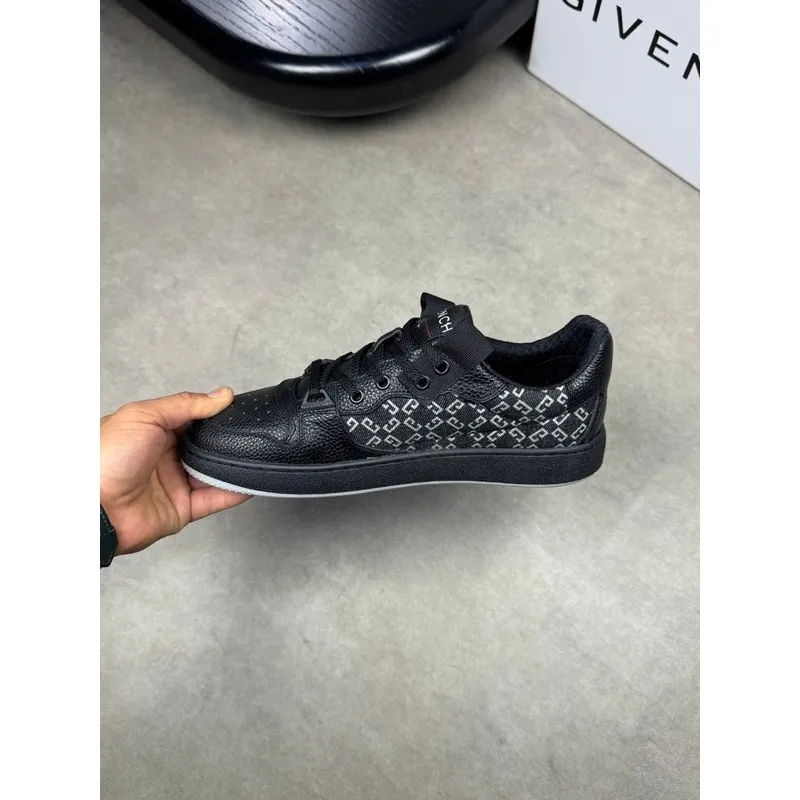 Givenchy Shoes for Mens Givenchy Sneakers #A52050