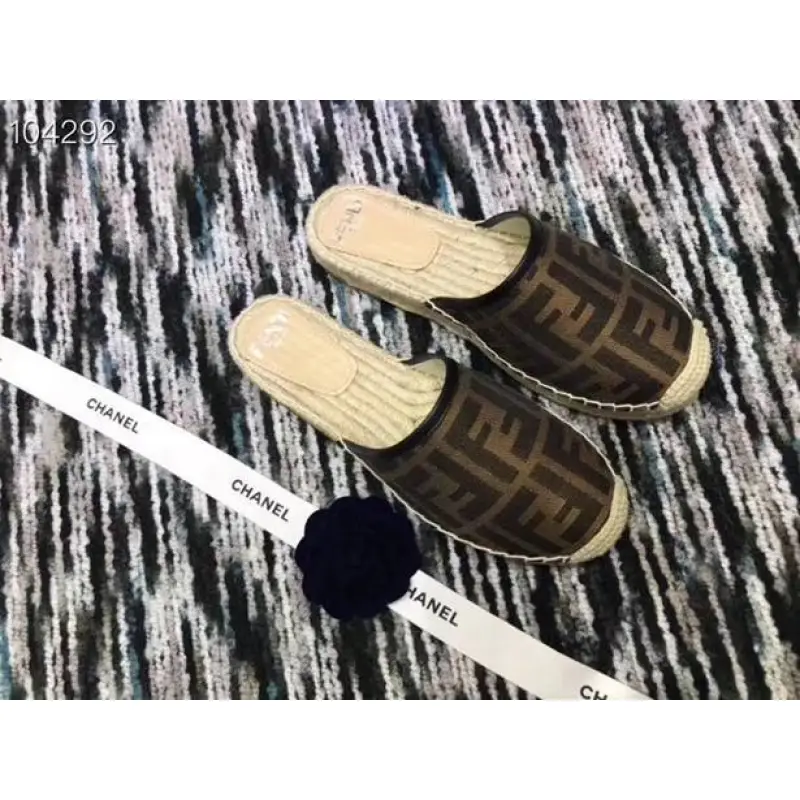 Fendi shoes for Womens Fendi Sneakers #99903506