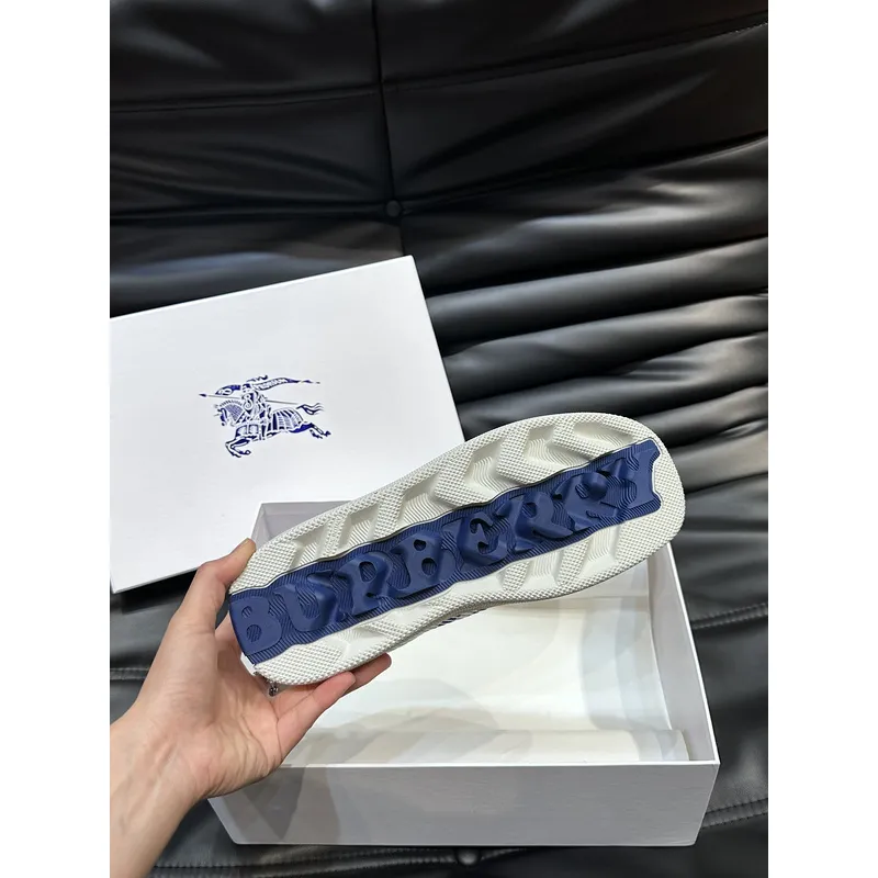 Burberry Shoes for Mens Sneakers #A52119