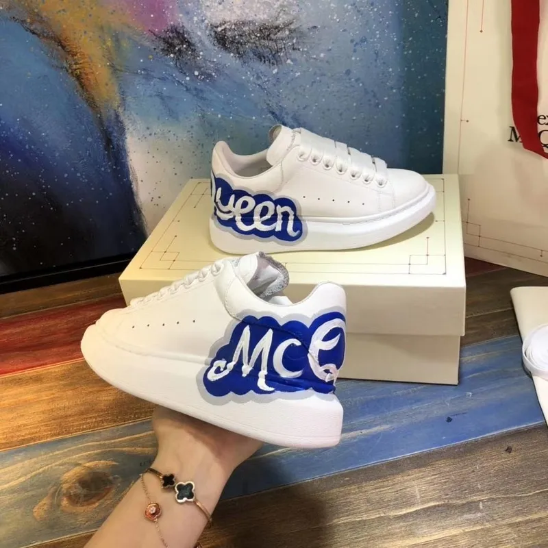 Alexander McQueen Shoes for Unisex McQueen Sneakers #A39743