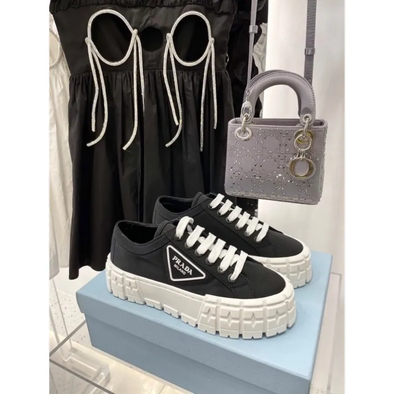 Prada Shoes for Womens Prada Sneakers #99904620