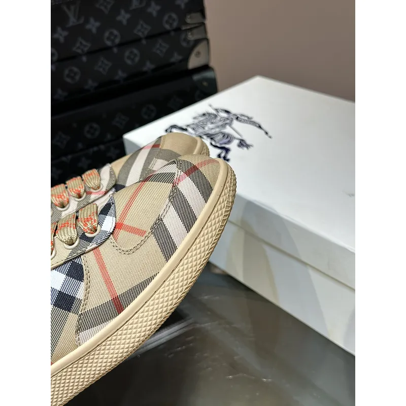 Burberry Shoes for Mens Sneakers #A52115