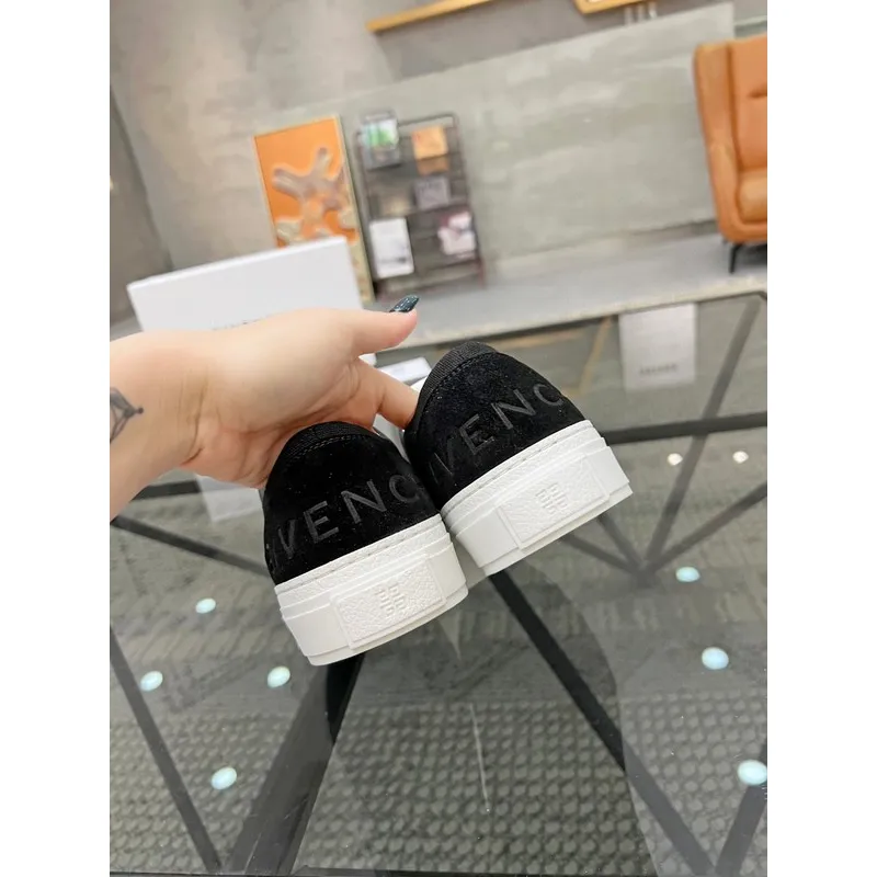 Givenchy Shoes for Mens Givenchy Sneakers #A34402