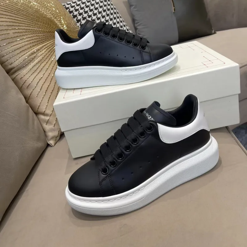 Alexander McQueen Shoes for Unisex McQueen Sneakers Small white shoes womens 2022 new couple all-match thick-bottomed sponge cake to increase sports and leisure leather board shoes #999924913 Alexander McQueen Shoes for Unisex McQueen Sneakers Small white shoes womens 2022 new couple all-match thick-bottomed sponge cake to increase sports and leisure leather board shoes #999924913