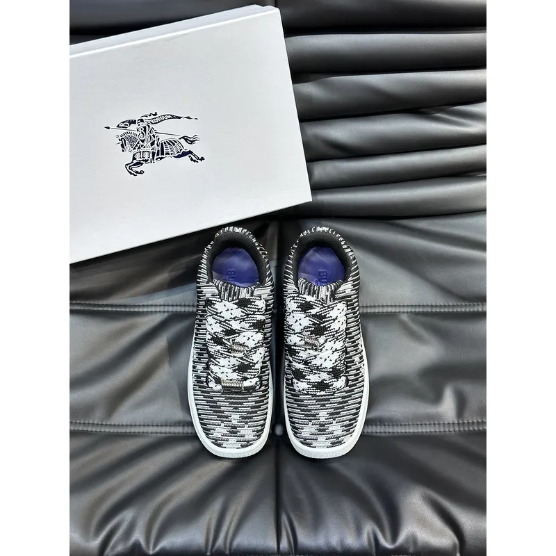 Burberry Shoes for Mens Sneakers #A52118