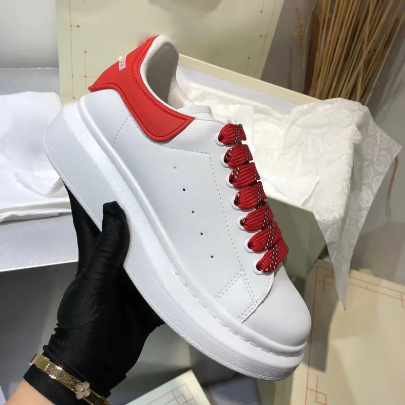 Alexander McQueen Shoes for Unisex McQueen Sneakers Small white shoes womens 2022 new couple all-match thick-bottomed sponge cake to increase sports and leisure leather board shoes #999924913 Alexander McQueen Shoes for Unisex McQueen Sneakers Small white shoes womens 2022 new couple all-match thick-bottomed sponge cake to increase sports and leisure leather board shoes #999924913