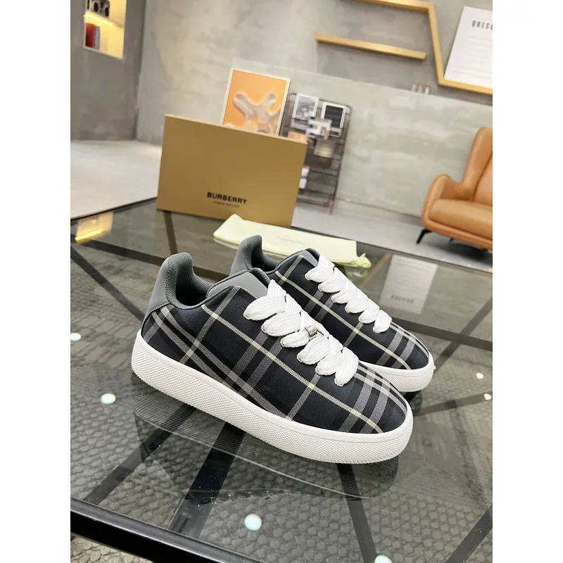 Burberry Shoes for Mens Sneakers #A52121