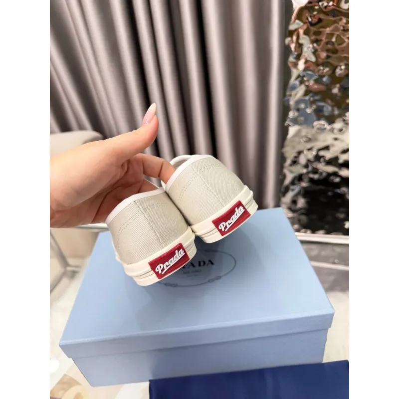 Prada Shoes for Womens Prada Sneakers #A64163