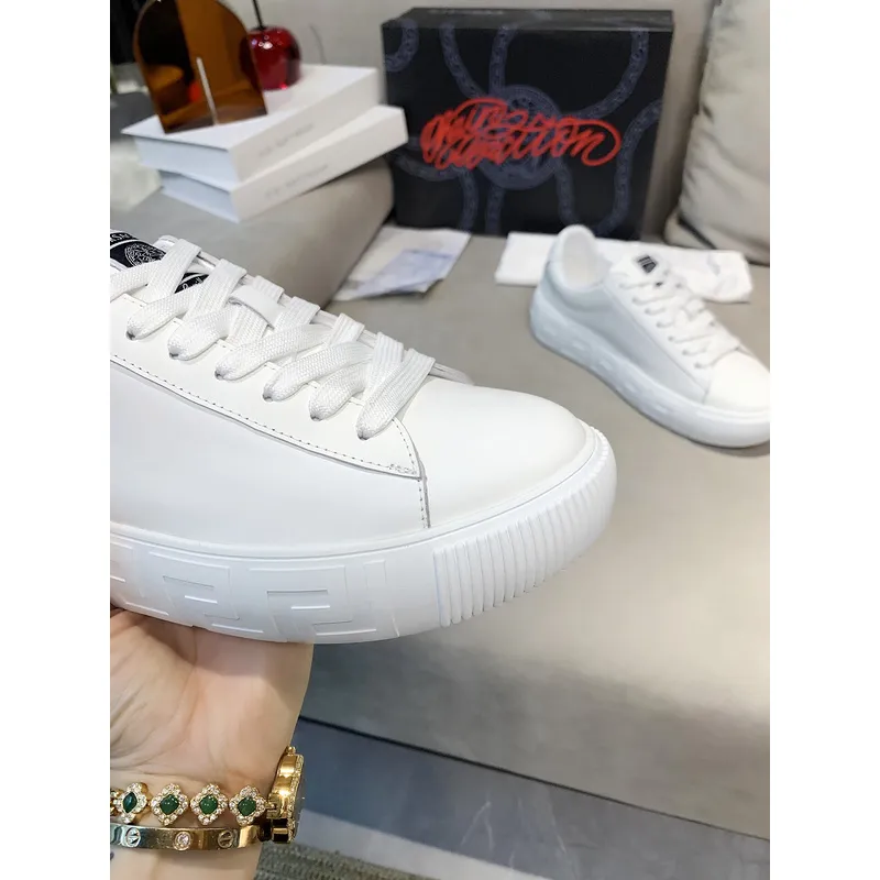 Versace shoes for men and women Versace Sneakers #99906221