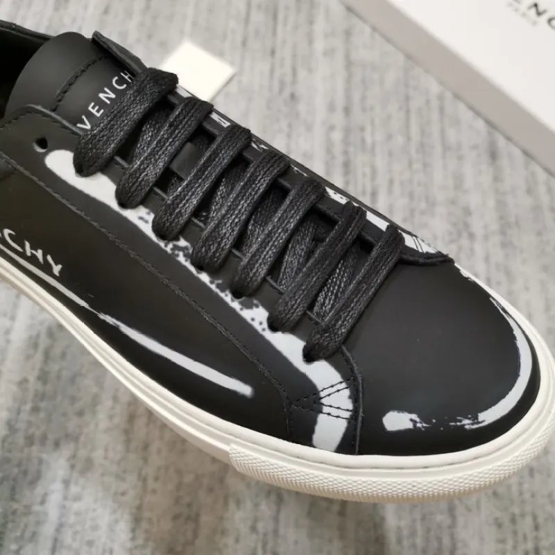 Givenchy Shoes Mens Givenchy Sneakers #9873492