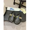 Unisex Burberry Slippers: Checked Luxury & Comfort for Both Men and Women #A54197