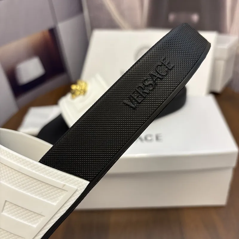 Versace shoes for Mens Versace Slippers #A63165