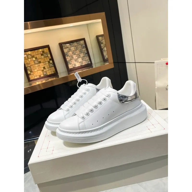 Alexander McQueen Shoes for Unisex McQueen Sneakers #A55845