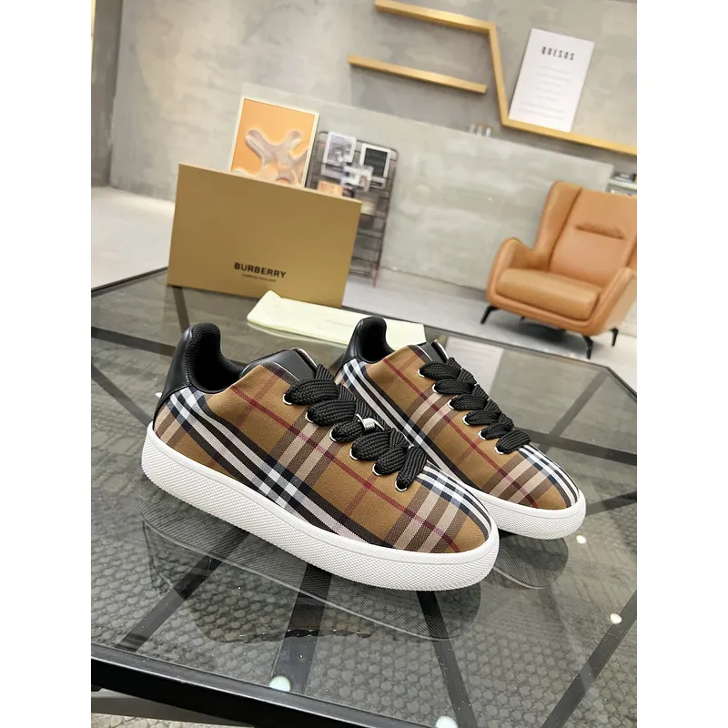 Burberry Shoes for Mens Sneakers #A52120
