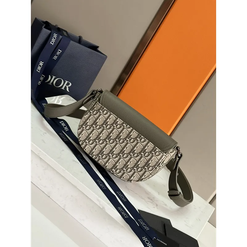 D-ior Olive Green Oblique Pattern Crossbody Bag With Signature Lock Design  size:19×13×4cm #A54109