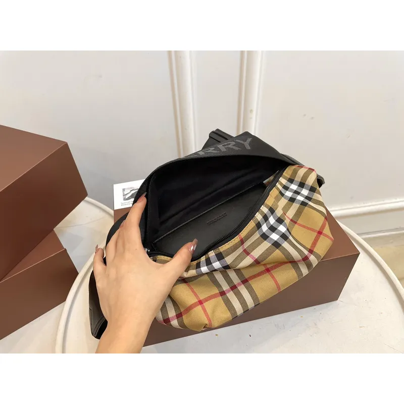 Burberry mens shoulder bag Classic Mens Chest Bag #A23168
