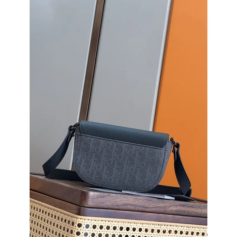 D-ior Small Saddle Messenger Bag – Anthracite Gray Oblique Canvas & Grained Calfskin with Aluminum Buckle #A59162