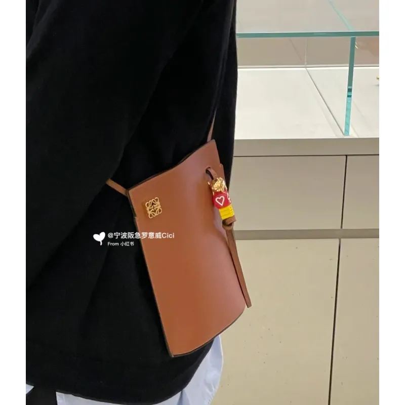 Loewe Anagram Calfskin Crossbody Bucket Bag 21×15×5cm #A65009