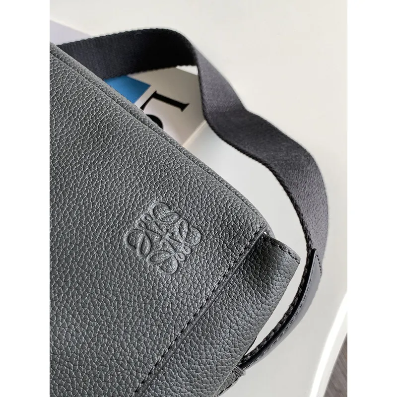 Loewe Bag Military Messenger Size:24*17.5*11cm #A49112