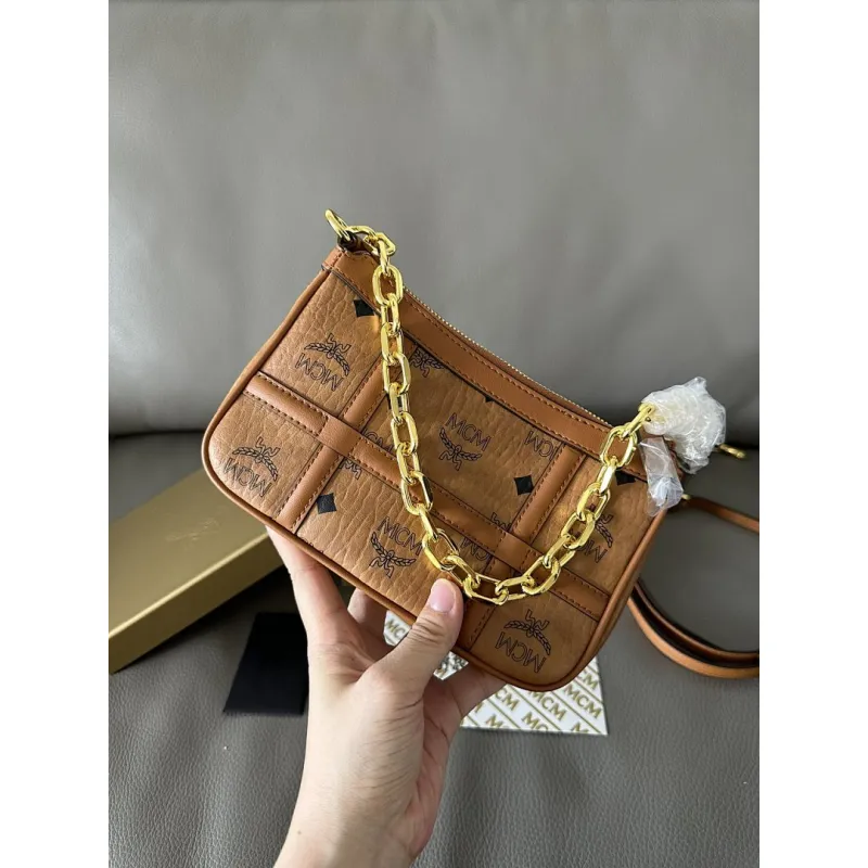 MCM Mini Crossbody Bag, Grid Pattern, Chain Strap, Style 65026 12.5 x 21.0 x 5.0cm #A61794